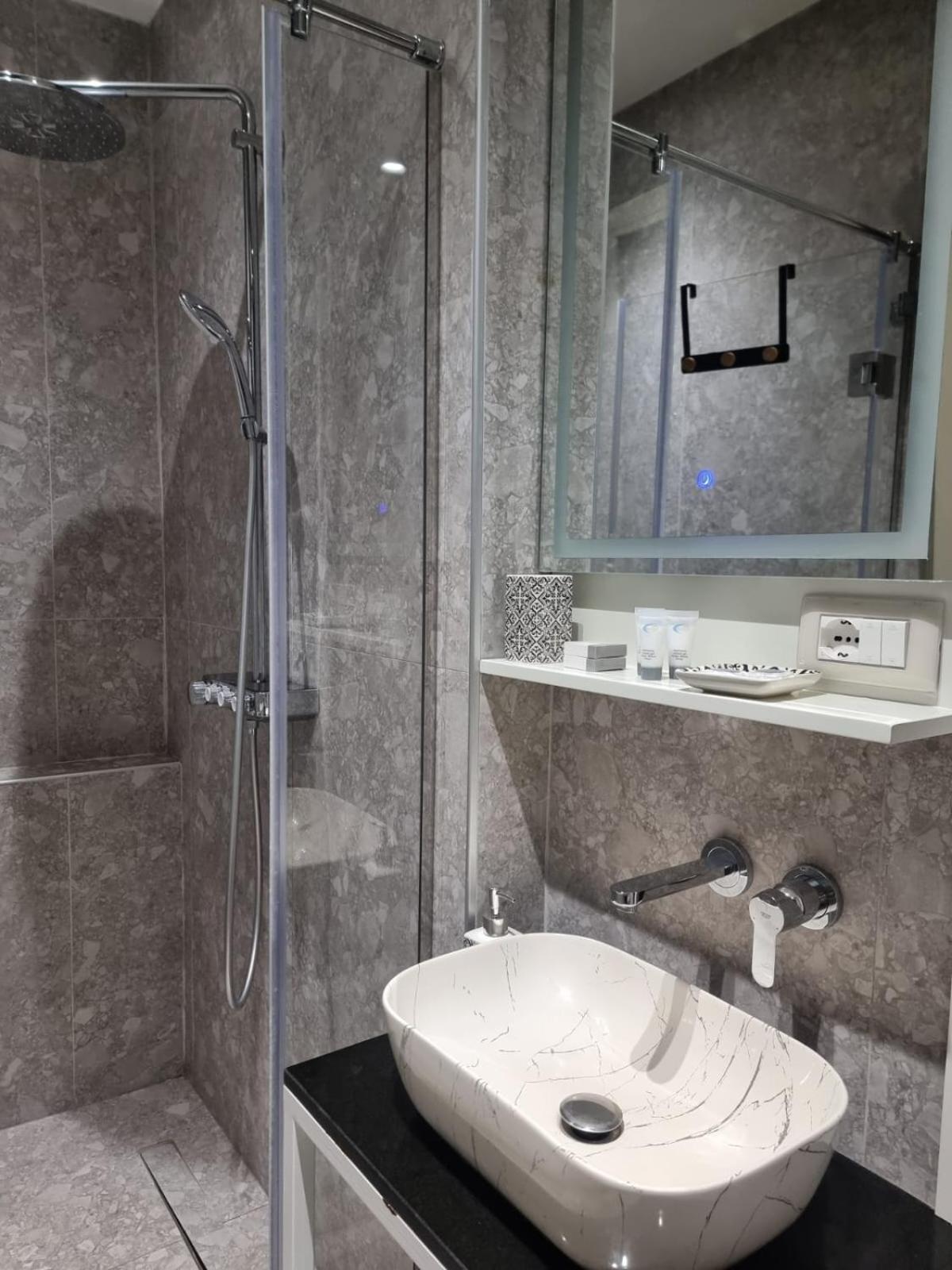 Ema Apartment Tirana Extérieur photo